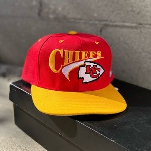 Kansas City chief snap back hat